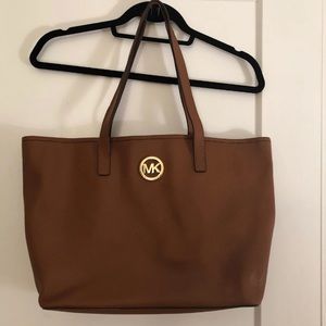 Michael kors camel leather tote